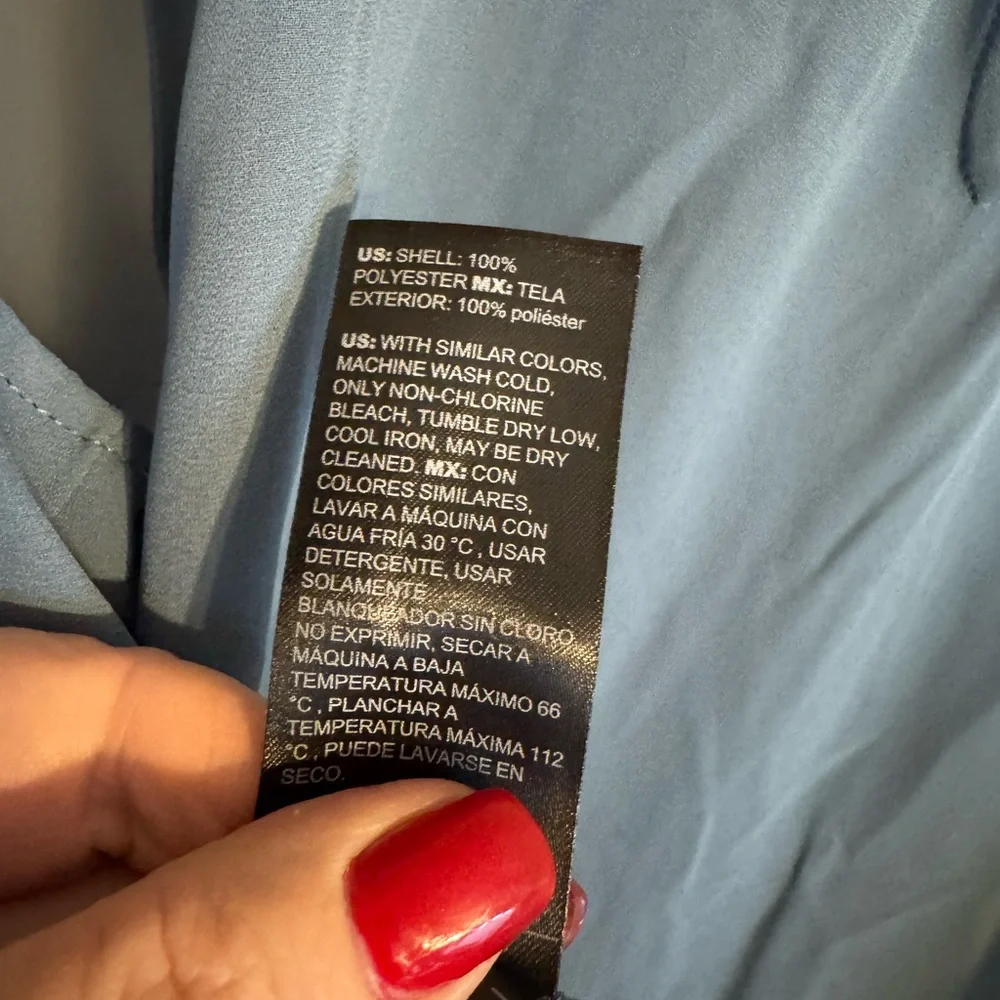 NWT WHBM RETAIL: $79 Twist Neckline Keyhole Top XLARGE #4 - Picture 11 of 11